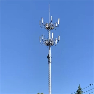 Серия телекоммуникационных столбов